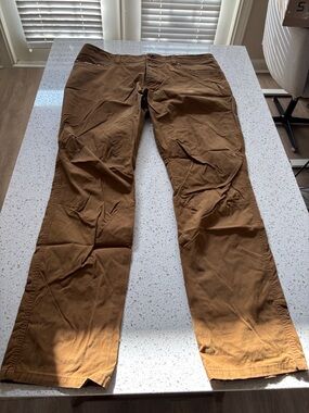 Kuhl Men's 38 x 34 Chinos in Teak